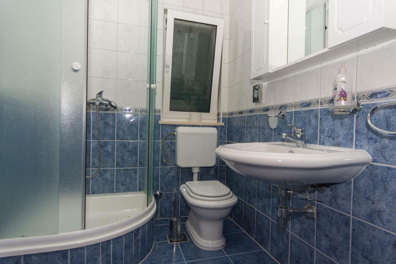 Apartments Fumija Трогір Екстер'єр фото